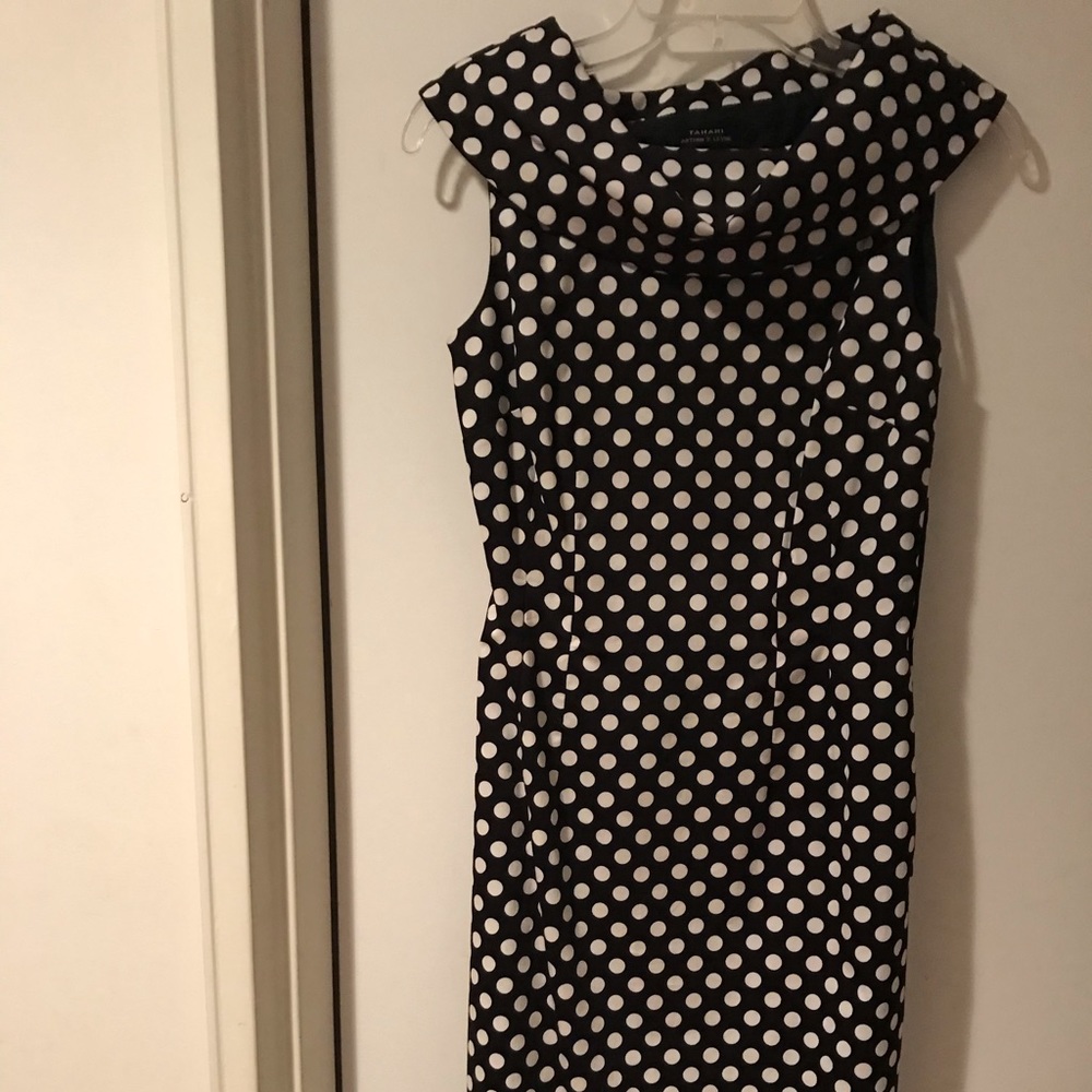 Tahari / Arthur S. Levine Dress